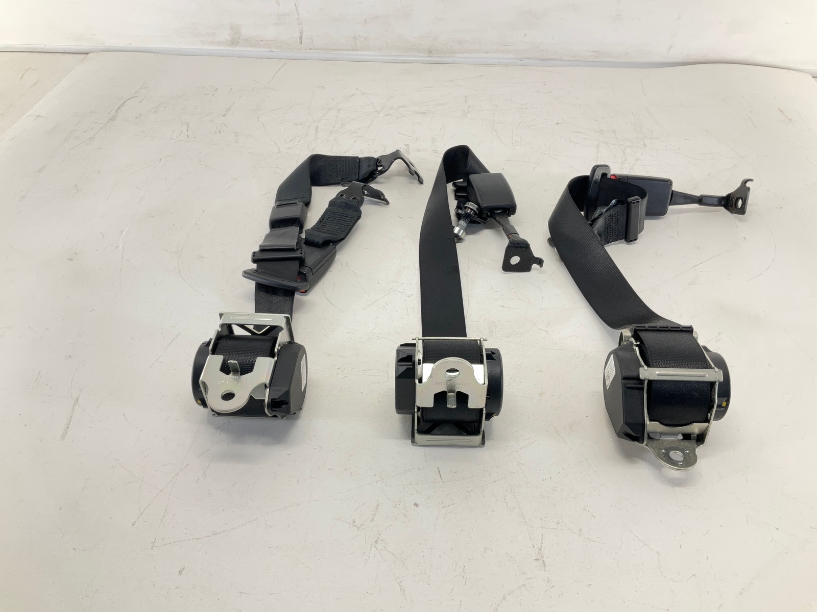 14-17 MASERATI Ghibli Rear Seat Belt Retractor & Buckle Set Of 3 CM