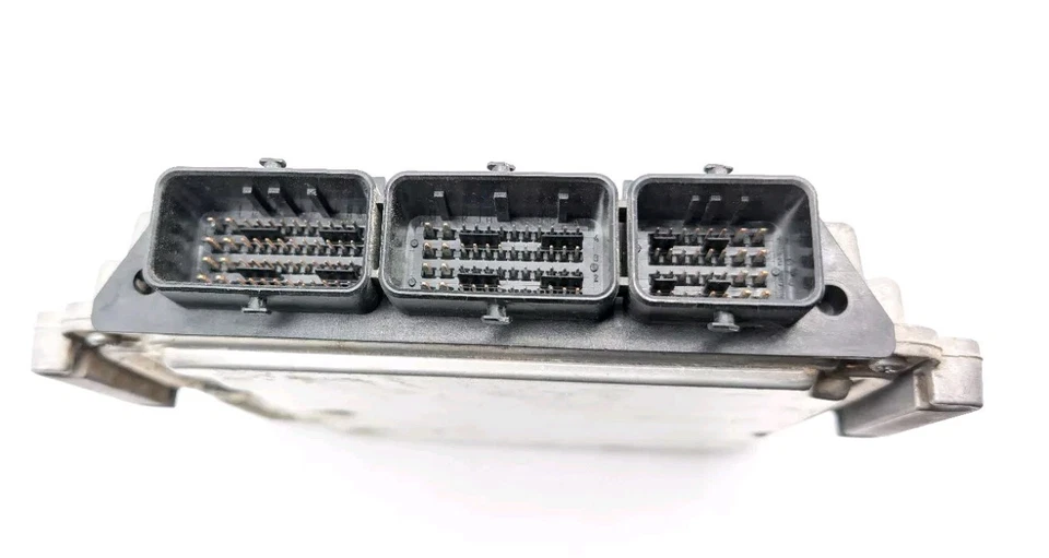 Блок управления (Opel Vivaro, Renault Trafic, Nissan Primastar) 0281012658 82006... - Изображение 3 из 3