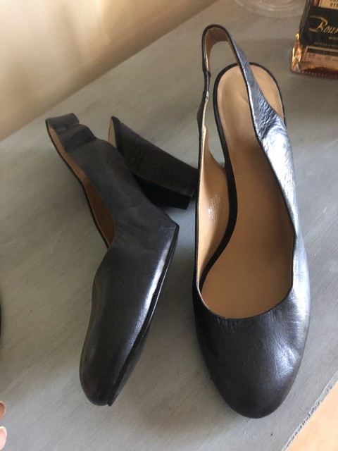 round toe slingback heels