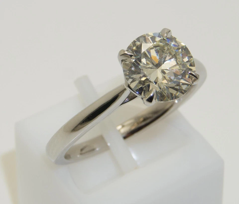 Brand New Platinum 2.2ct Diamond Solitaire Ring UK - O 1/2 US - 5 1/8 With Cert - Image 2 of 4