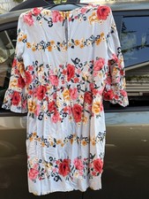 Old Navy Women's L Floral Shift Dress White Round Neck 3/4 Ruffle Zip Back