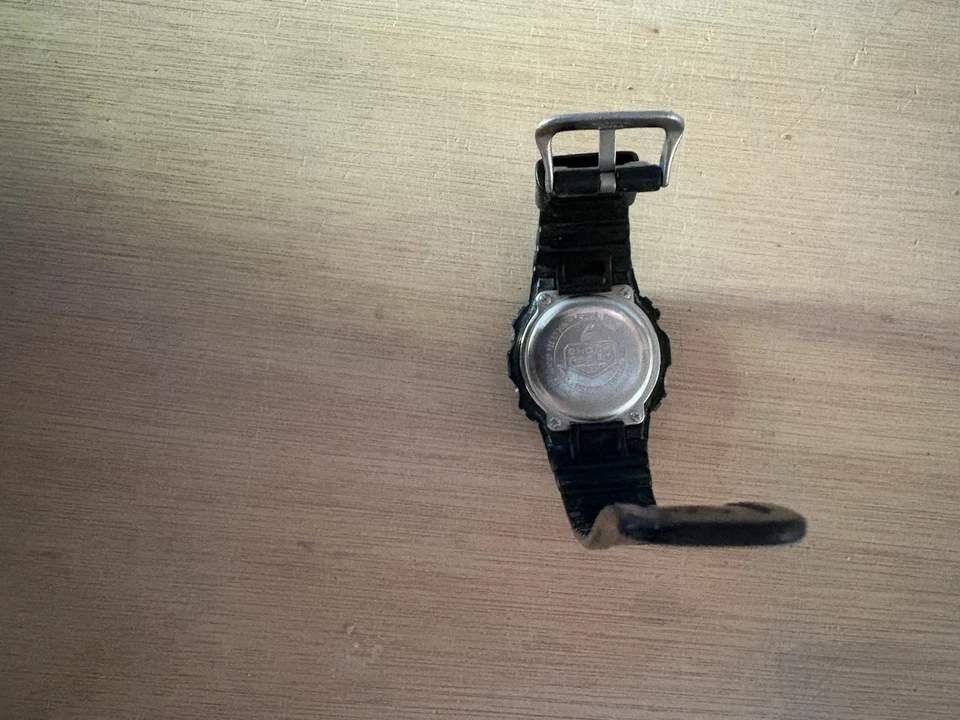 Casio G-Shock DW-5600BB-1ER, photo 2 of 2