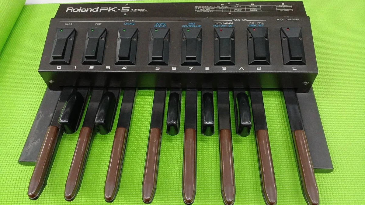 Roland PK-5 MIDI Pedal Controller 13-Key Bass Foot Pedal Tested