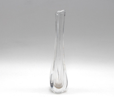 Schwedische Bud Vase aus Kristallglas von Nils Landberg für Orrefors, 1960er