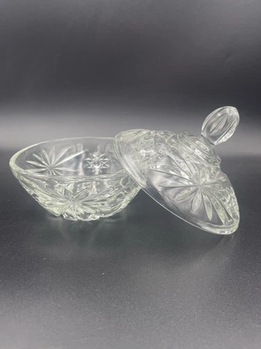 Vintage Starburst Pattern Anchor Hocking Glass Candy Dish  Excellent Condition