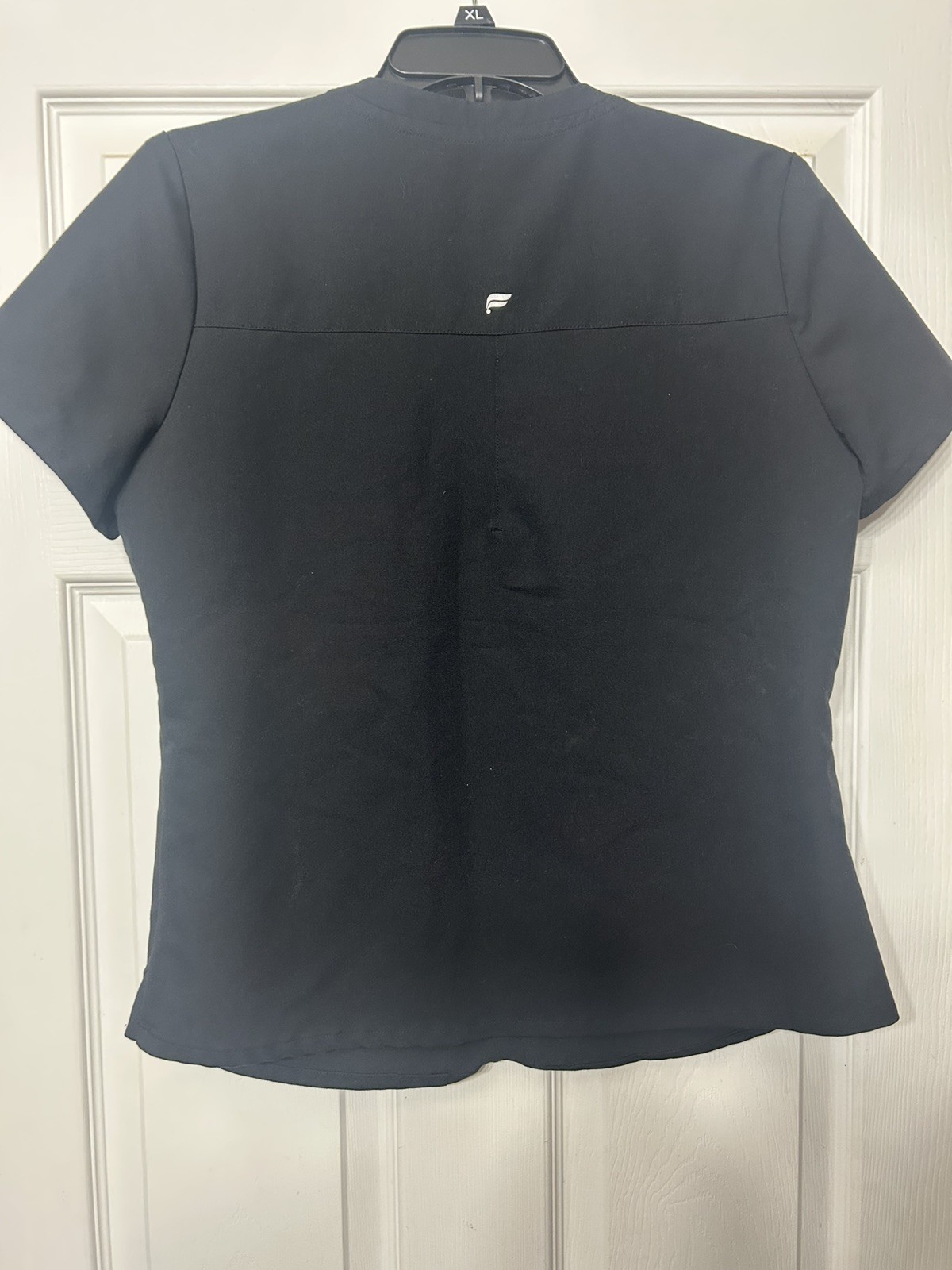 Fabletics Black V-Neck Method 2-Pocket Scrub Top … - image 3