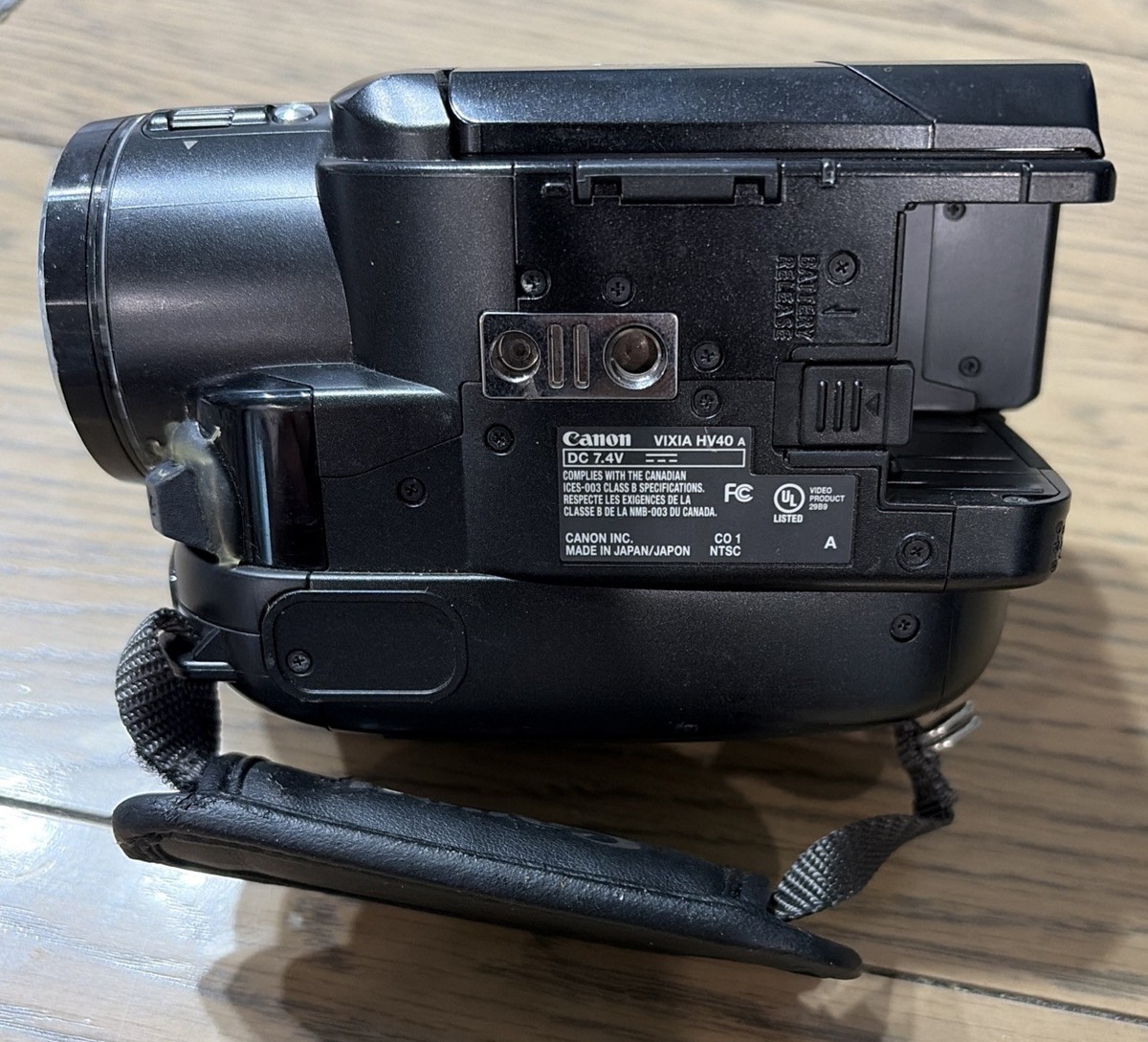Canon VIXIA HV40 MiniDV HDV HD High Definition Camcorder NO