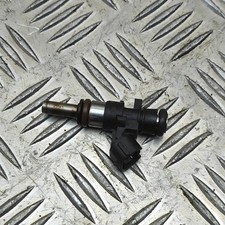 PORSCHE MACAN 95B Einspritzventil 06L906031A 2,0 Benzin 185 kW 2017 33952245