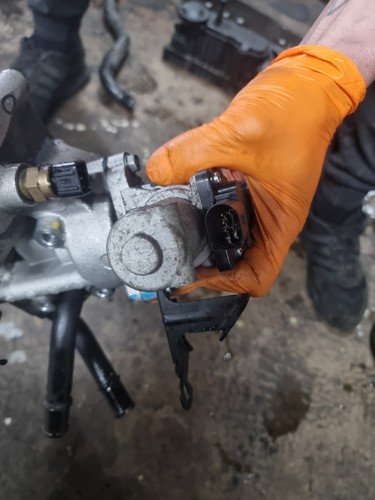 Kia Sportage 2.0 Crdi 2015 Complete Egr Valve - Picture 3 of 4