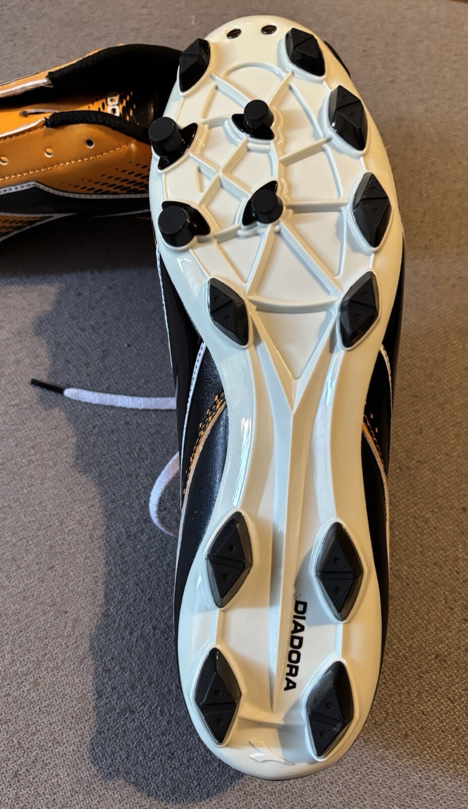 Picture 2 of 4