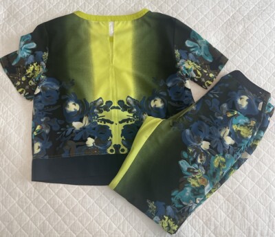 View by Walter Baker Midnight Garden Floral Top Size 8 and Jogger Bottoms Sz 4