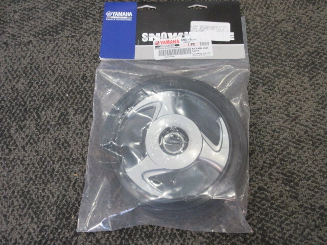 NUEVO OEM GENUINO YAMAHA 178MM 20MM EJE TRASERO PISTA RUEDA LOCA GUÍA PLATA BOGIE Foto 2 de 4