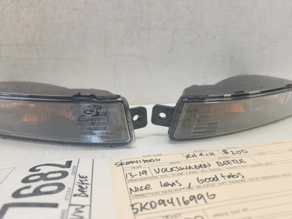 2013 2014 2016 2019 VOLKSWAGEN BEETLE JUEGO LUZ ANTINIEBLA IZQUIERDA Y DERECHA OEM AX17682 Foto 4 de 4