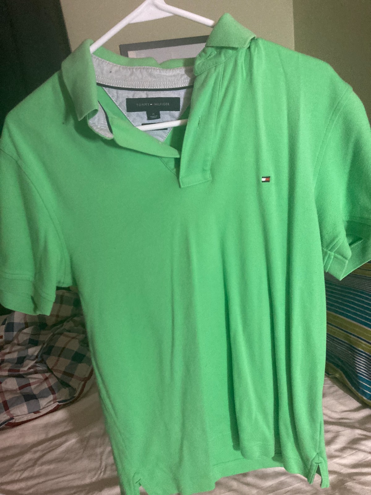 Tommy Hilfiger green polo size medium. (Good Condition) thumbnail 2