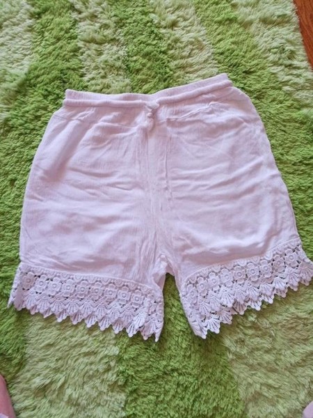 Women Pinko Shorts White Viscose 46