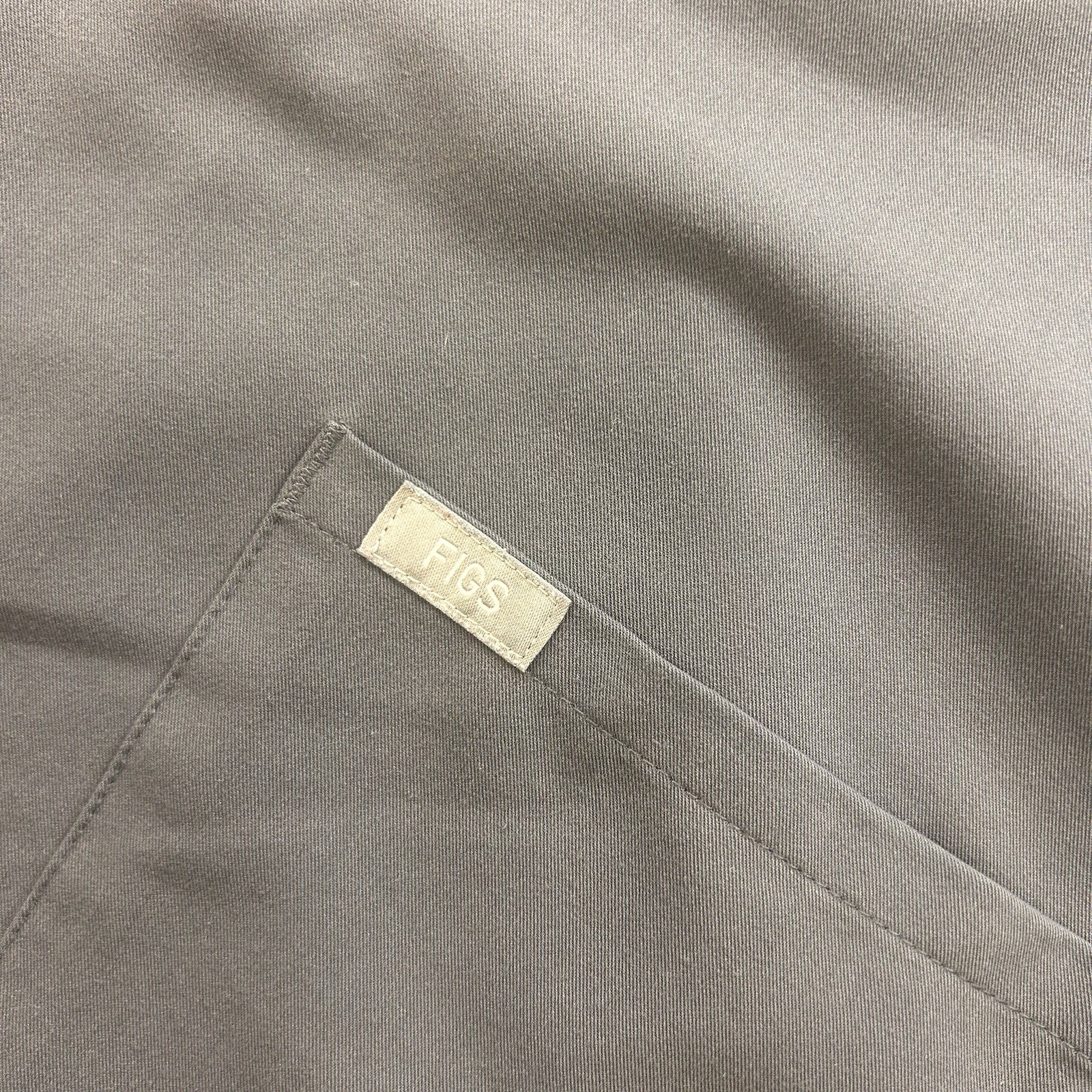 Figs Men Solid Grey Polyester Short Sleeve Top Sc… - image 3