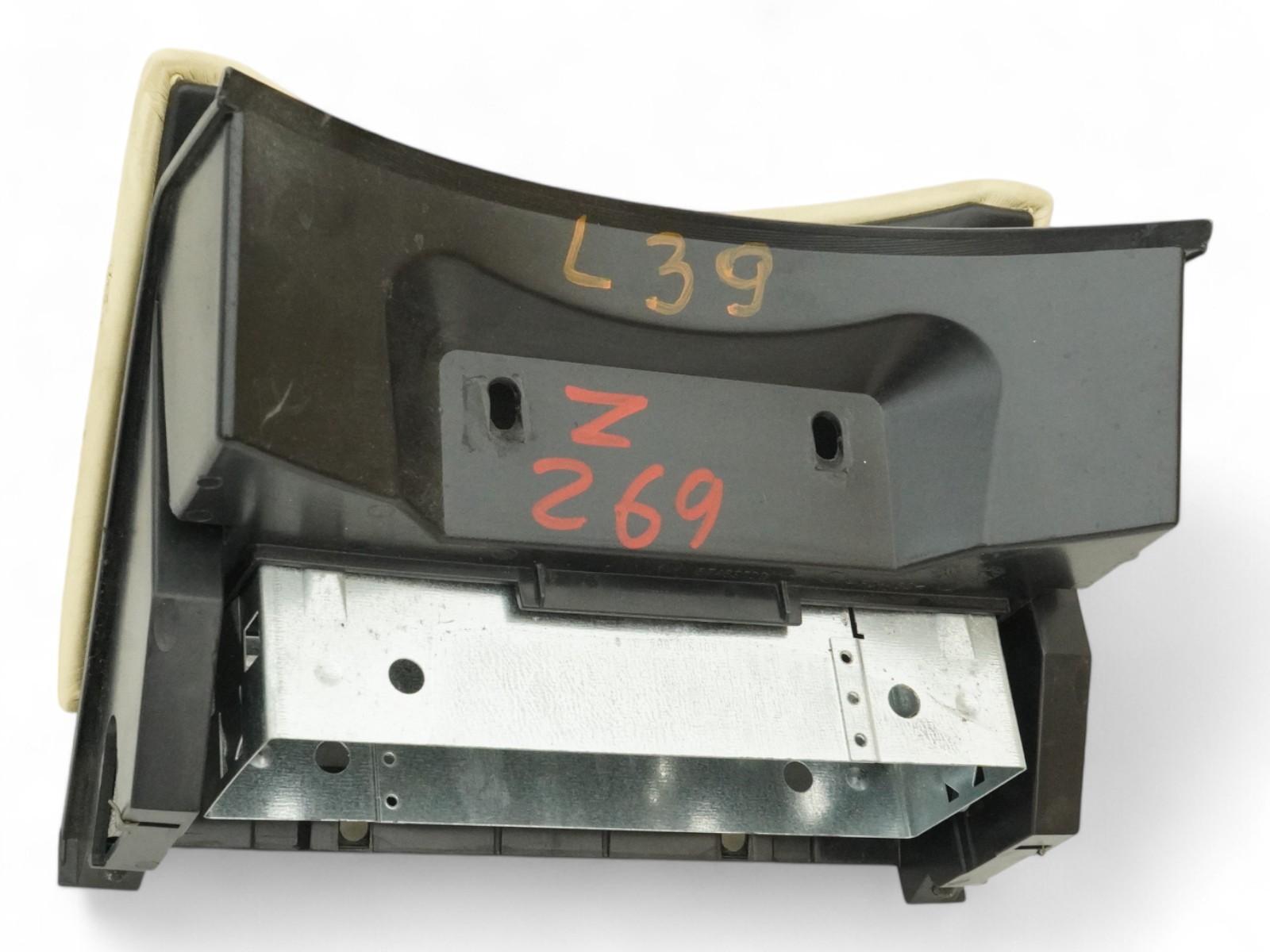2003 - 2013 MASERATI QUATTROPORTE M139 COVER TRIM CD PLAYER CENTER CONSOLE DASH