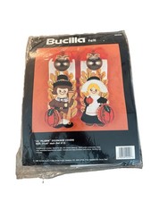Bucilla felt 40409 Lil  Pilgrim Doorknob Covers Craft Kit 1990 NEW