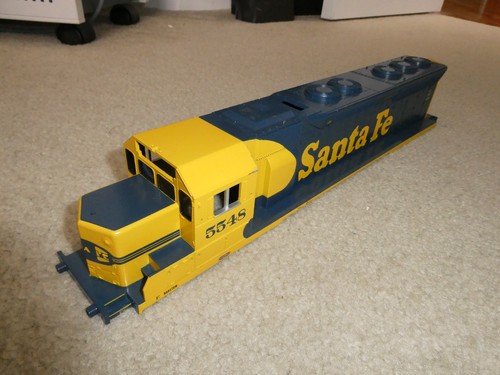 Muestra de carrocería de locomotora diésel Santa Fe 5548 SD40-2 escala MTH O 15,75" de largo | Zustand: Used