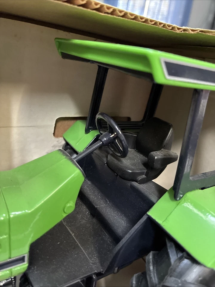 Tractor ERTL Deutz-Allis 6240 1:16 diecast juguete agrícola nuevo en caja de colección #1269 verde Foto 4 de 4