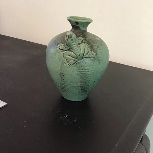 Small Handmade Vintage Art Pottery Celadon Bud Vase Green 3D Frog 6”