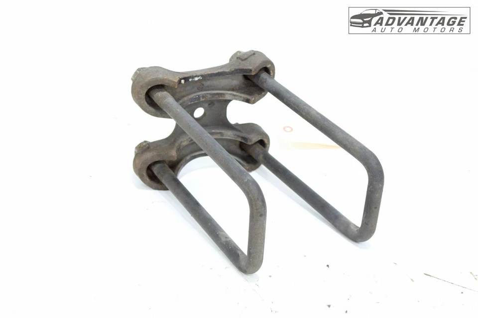 Chevy Silverado 2500 HD 2011-2019 trasero derecho hoja resorte correa pernos OEM Foto 2 de 4