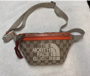 Sac ceinture en toile Gucci x North Face GG