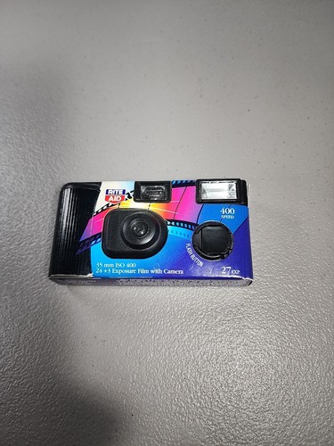 All-In-One Camera Rite Aid Built in Flash 27 Exposures 400 Speed 35MM Color USED