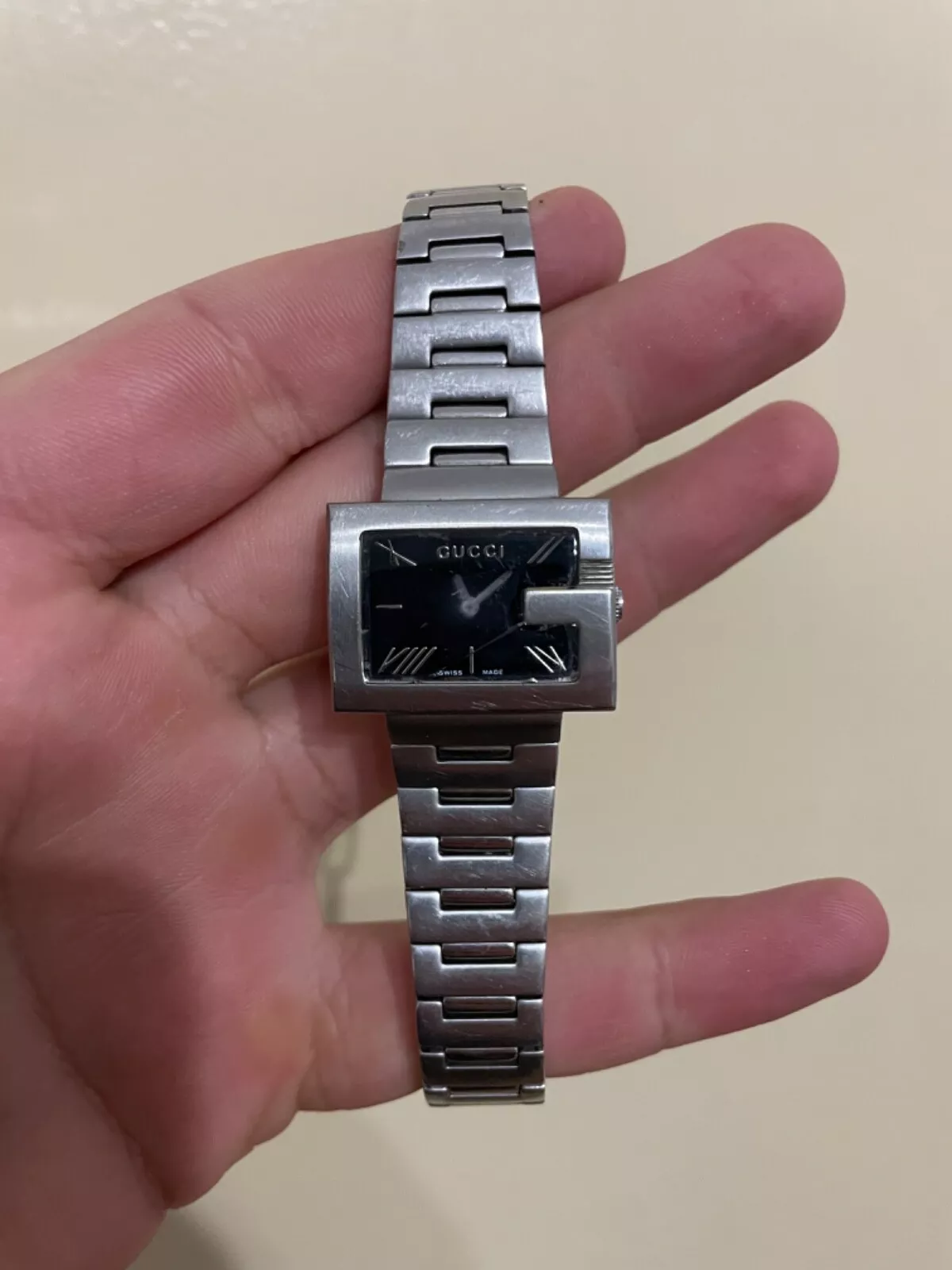MONTRE GUCCI 100L SWISS MADE RARE CADRAN G 33 MM UNISEXE JAMAIS TESTÉE