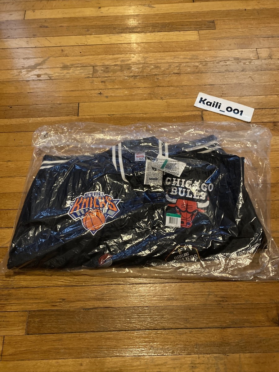 Nike Supreme NBA Teams Basketball Jacket Size XL AQ3631-010 Nike Supreme NBA Teams Basketball Jacket Size XL AQ3631-010