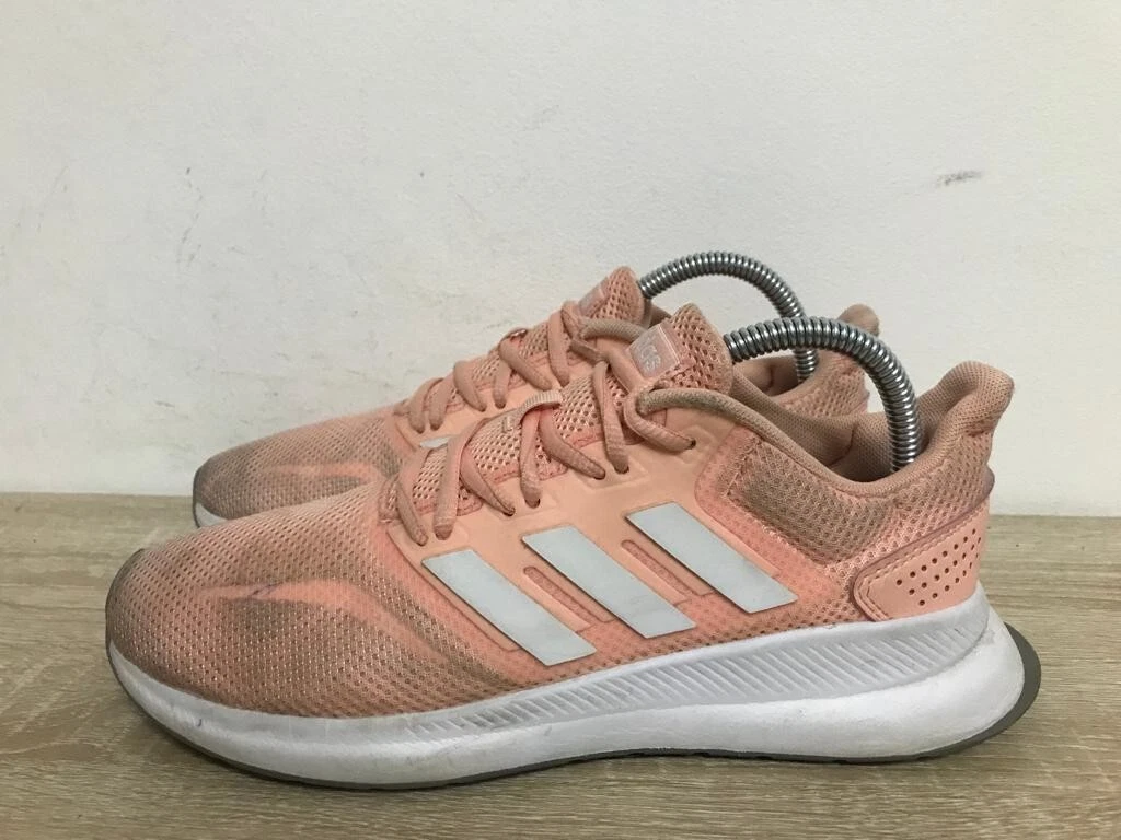 Peach sales adidas trainers
