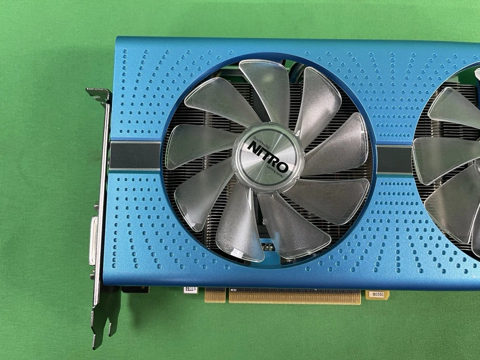Sapphire NITRO+ RX580 8GB Special Edition Graphics Card - Image 3 of 4