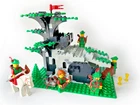 LEGO Castle 6066: Camouflaged Outpost with substitutions 5 Forestman minifigures