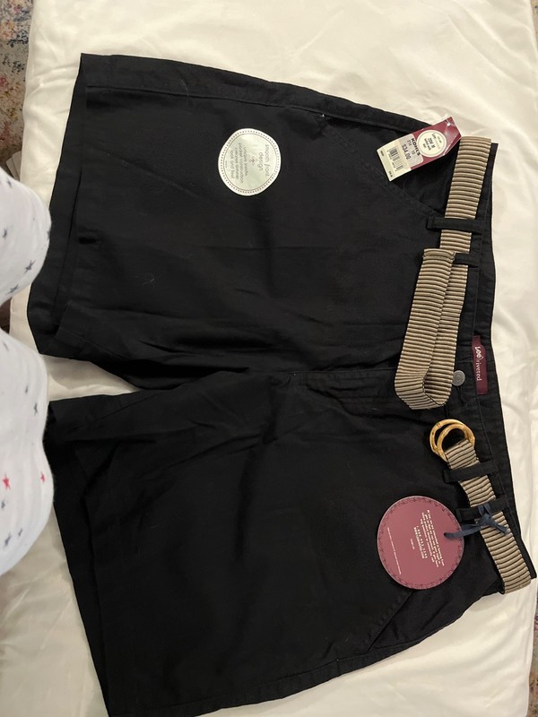 Lee Rivited Black walking Shorts size 20W with tags