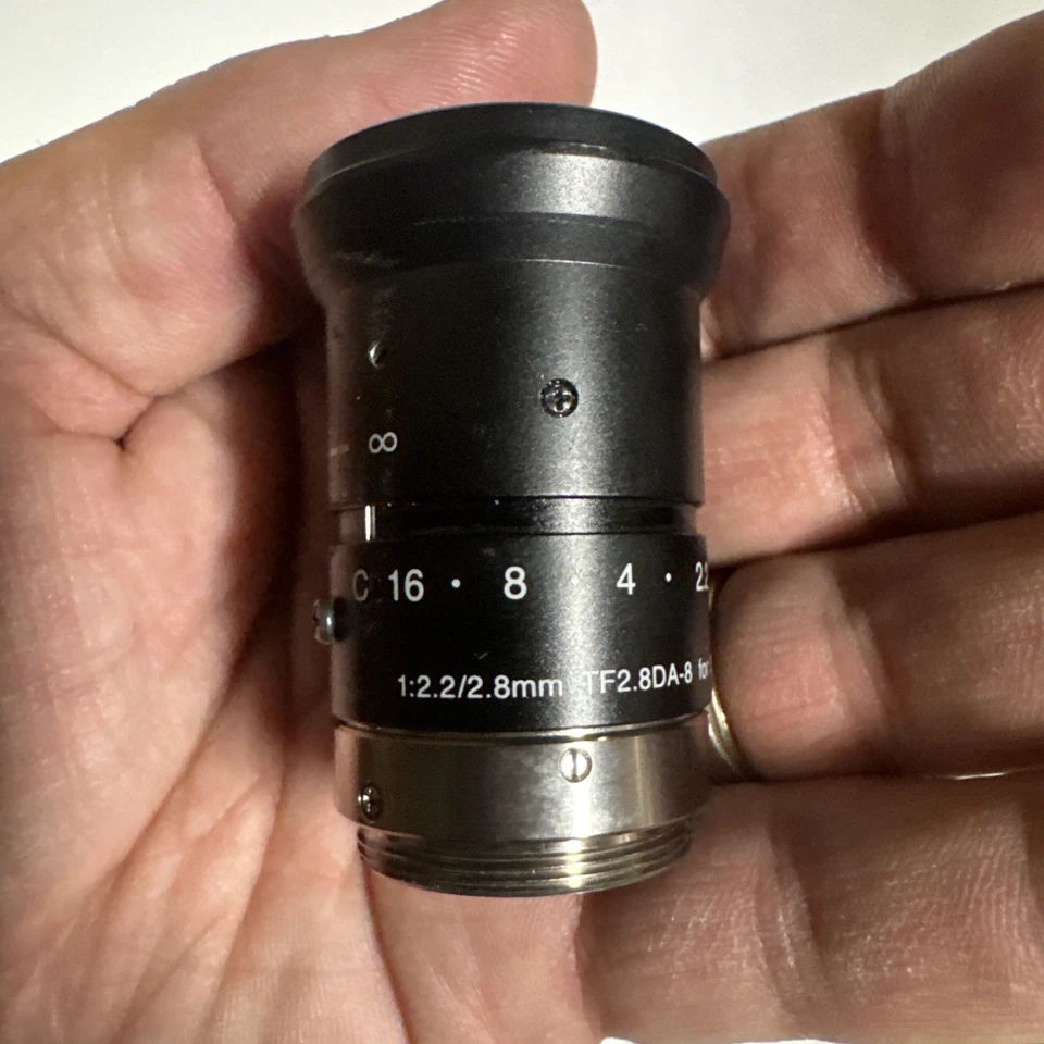 Genuine Fujinon TF2.8 DA-8 2.8mm C-Mount Wide Angle 3CCD Camera Lens B4 - Image 2 of 4