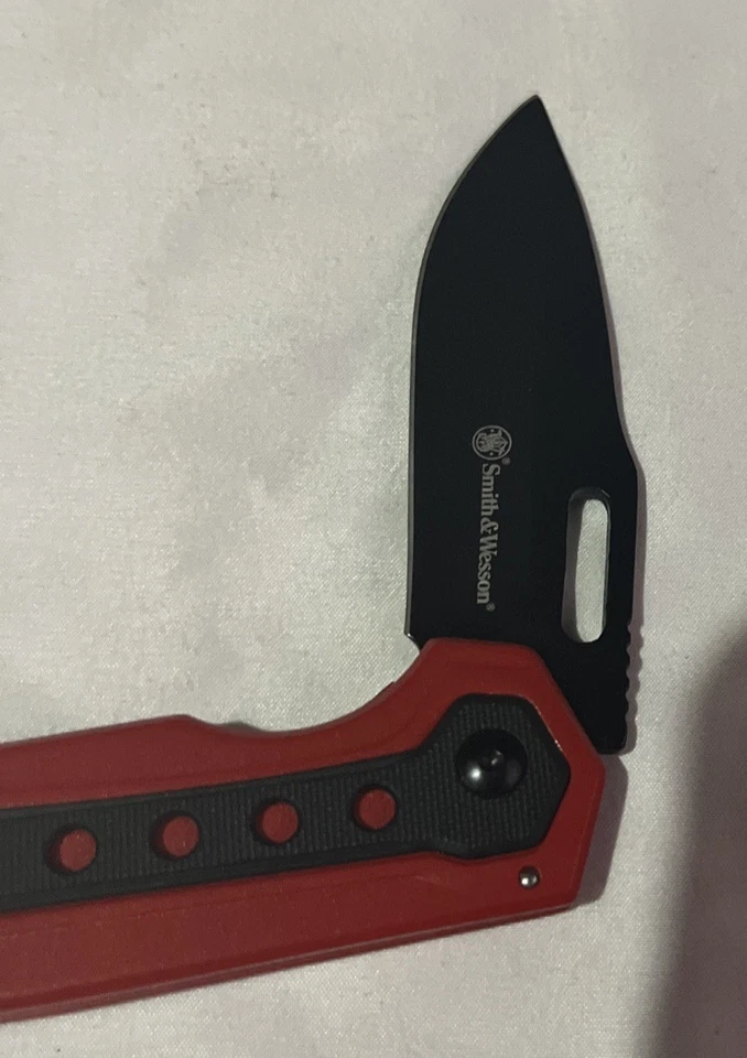 Smith & Wesson Folding Pocket Knife No. 1207822-1023. New, USA Made - Image 3 of 4