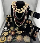 1LB VINTAGE Costume Jewelry Lot Rhinestone + SOME SIGNED Coro Renoir BSK Trifari