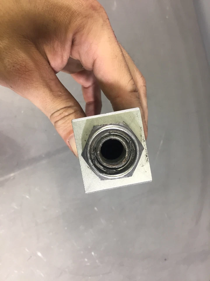 Eixo traseiro Honda Cbr 1000rr 2009 (original)(BOM) - Imagem 2 de 4