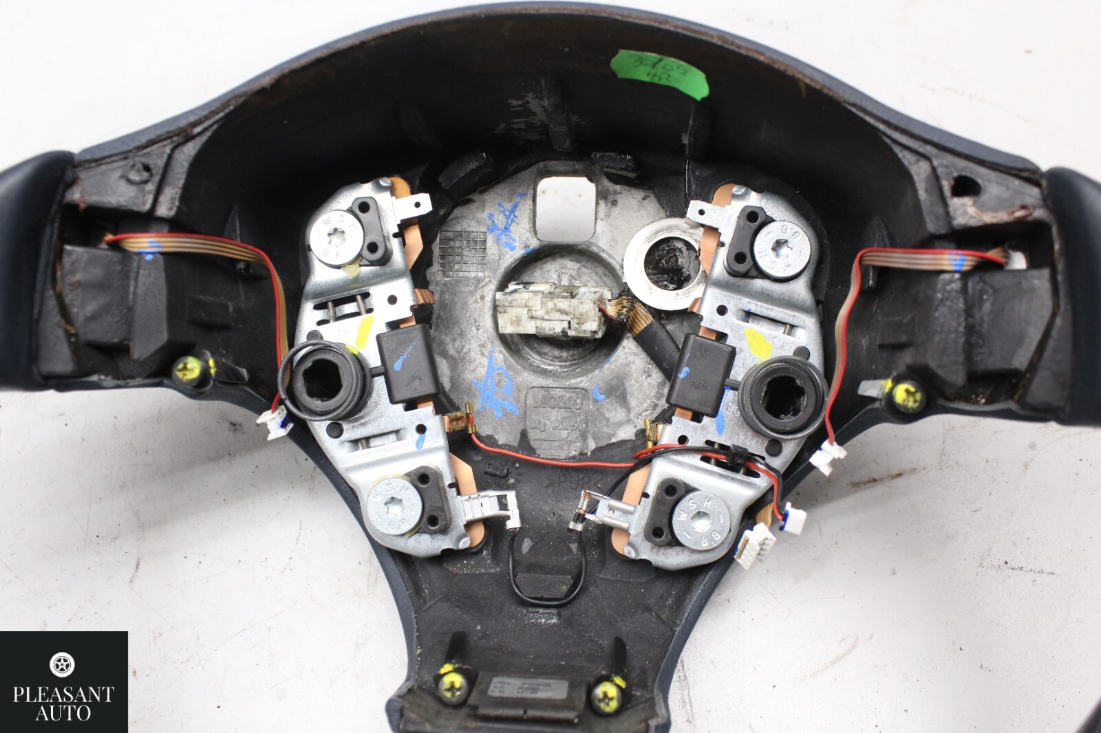 2004 2005 2006 2007 2008 2009 Maserati Quattroporte M139 Steering Wheel Blue