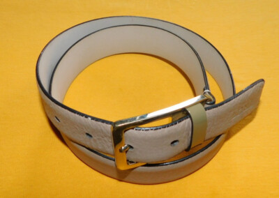 TRU BY TRUSSARDI MADE IN ITALY LIGHT BEIGE GENUINE LEATHER BELT SIZE 28/70cm..