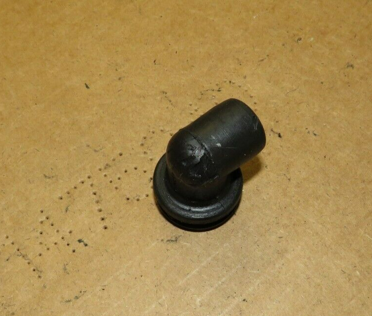 19851987 Corvette PCV Vent Pipe Grommet, Right Valve Cover, GM