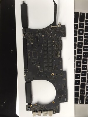 AS-IS Apple MacBook Pro A1398 15 Mid 2015 2.2 i7 16GB Logic Board 