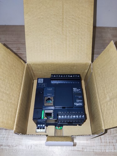 1PCs New Schneider TM221CE16R PLC 16 IO relay Ethernet In Box Brand New - Picture 3 of 5