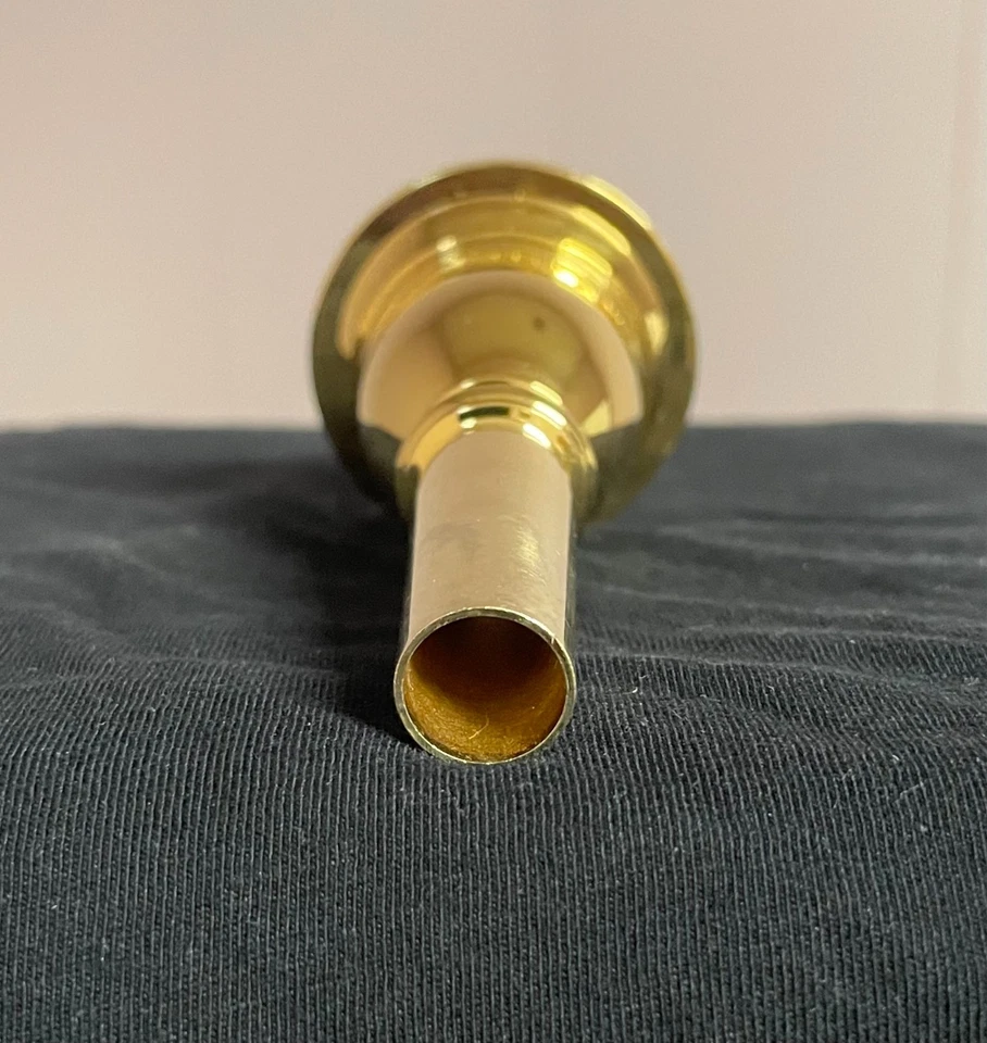 Boquilla de tuba Schilke serie de conciertos en oro SH-II dorado Foto 3 de 4