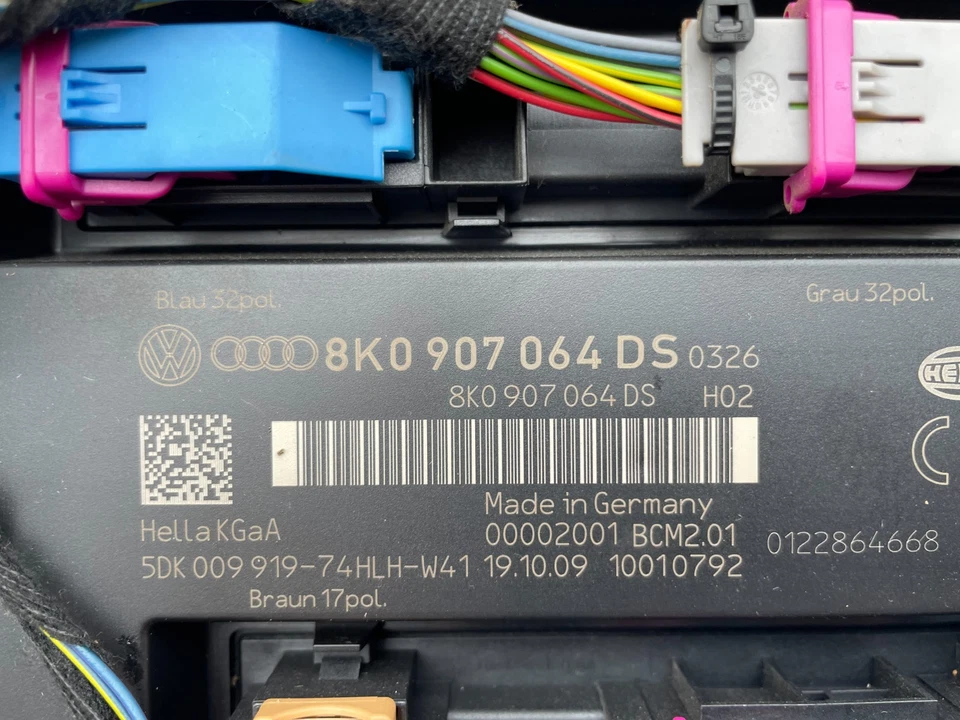2009-2015 Audi Q5 8R Comfort Body Control Module CCM BCM2 Hella 8K0907064DS OEM - Image 3 of 4