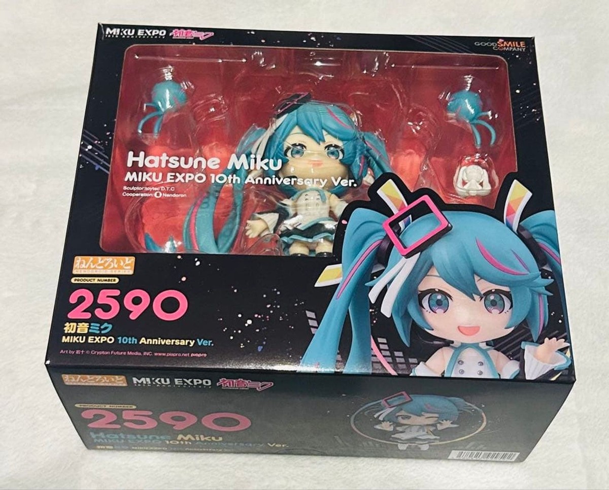 Hatsune Miku Nendoroid EXPO 10th Anniversary Ver. 2590 Good Smile