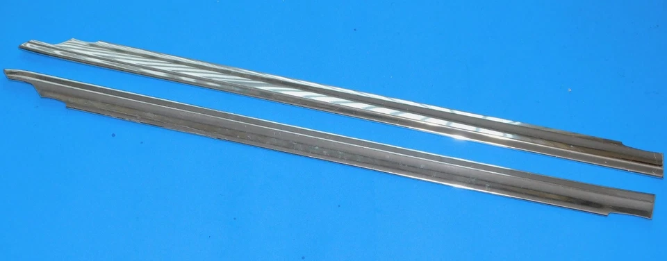 Mercedes-Benz 230S 1966-69 OEM puerta delantera borde superior moldura - par (L+R) Foto 2 de 4