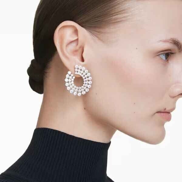 SWAROVSKI CRYSTAL MATRIX PIERCED HOOP EARRINGS WHITE 5705834 SWAROVSKI CRYSTAL MATRIX PIERCED HOOP EARRINGS WHITE 5705834