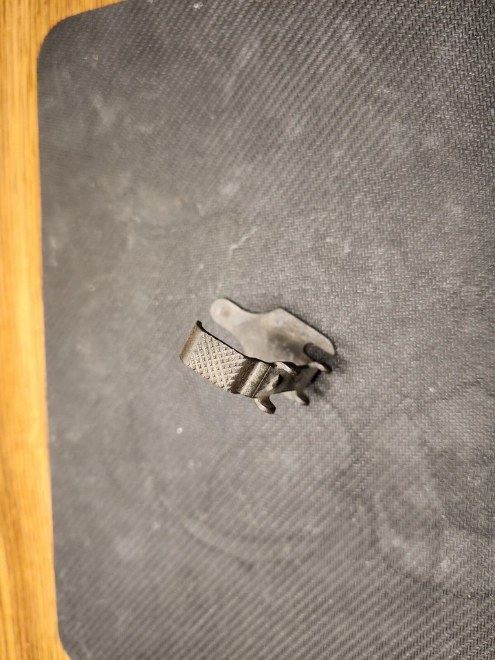 Springfield Model 1922 M1 M2 Magazine Catch Rare Part - Image 3 of 4