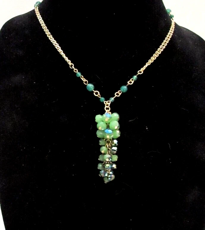 Macys Statement Necklace~Magnificent Dangling Green~Cut Glass Gold Tone Chain - Изображение 2 из 2